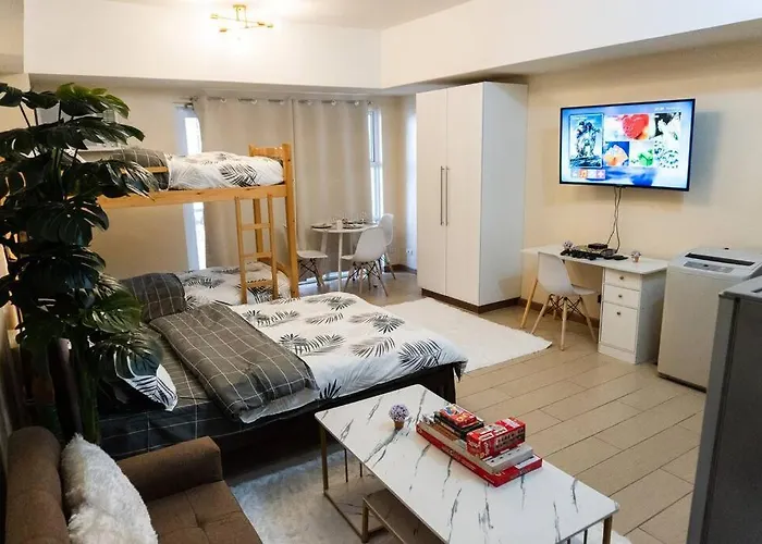 A2j Luxury Venice Near Bgc Malls Manila