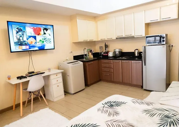 A2j Luxury Venice Near Bgc Malls *