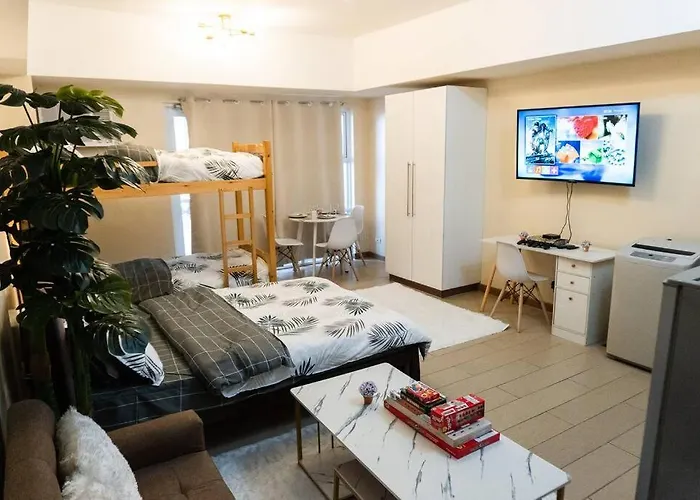 A2j Luxury Venice Near Bgc Malls Apartamento *