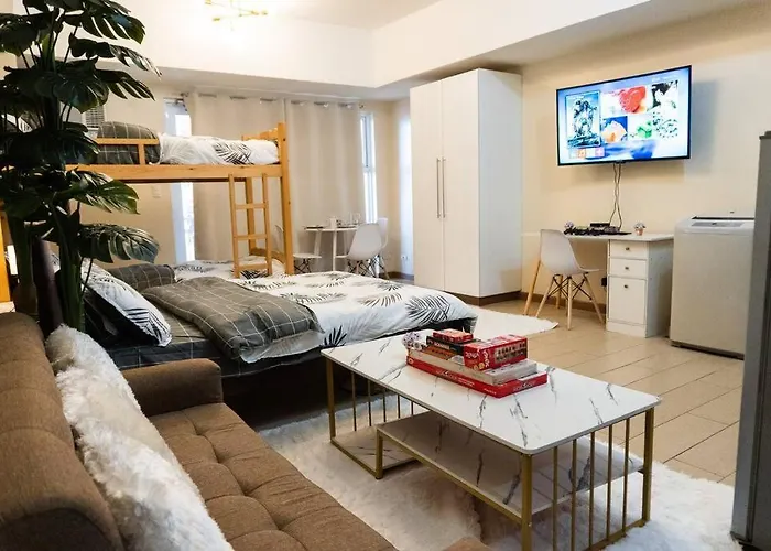 Apartment A2j Luxury Venice Near Bgc Malls *