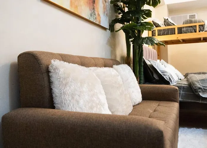 A2j Luxury Venice Near Bgc Malls * Manila