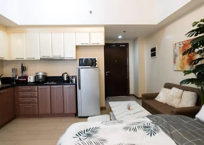 A2j Luxury Venice Near Bgc Malls Manila