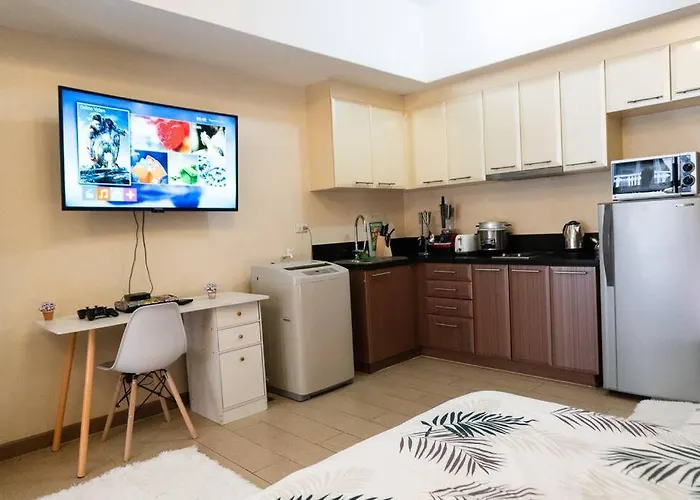 Apartment A2j Luxury Venice Near Bgc Malls Manila