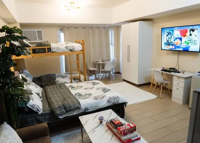 Apartment A2j Luxury Venice Near Bgc Malls
