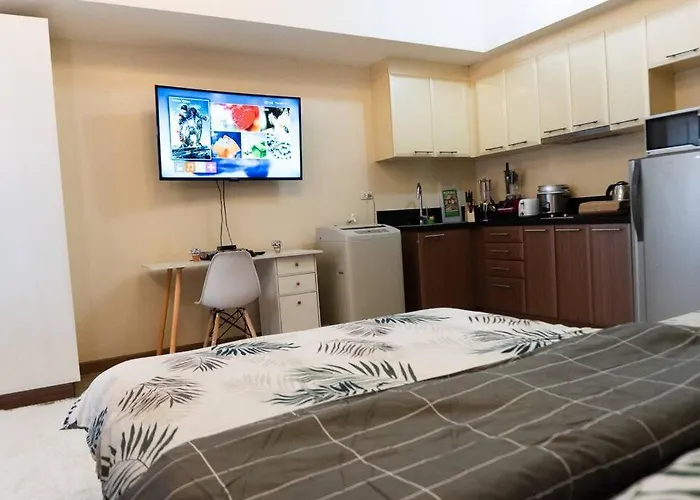 Apartment A2j Luxury Venice Near Bgc Malls *